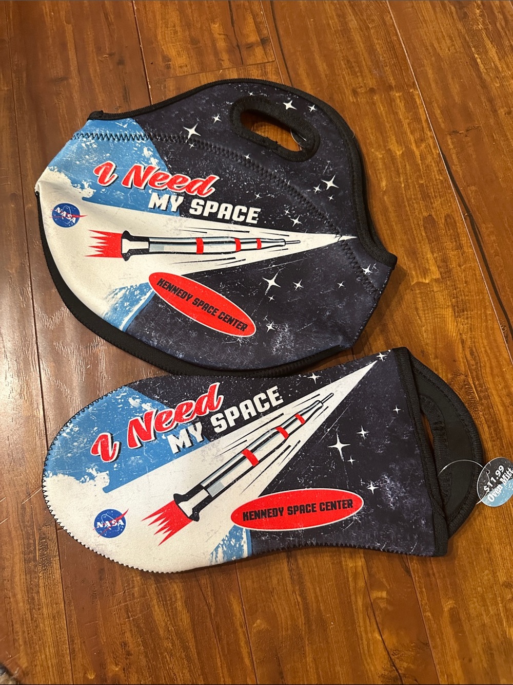 NASA Kennedy Space Center “I Need My Space” Neoprene Lunch Bag Pot Holder Set